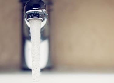 A Kiwa certifified water tab with running water