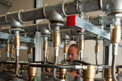 Extinguishing gas system