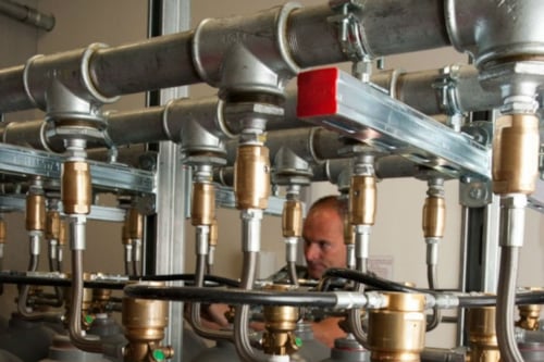 Extinguishing gas system