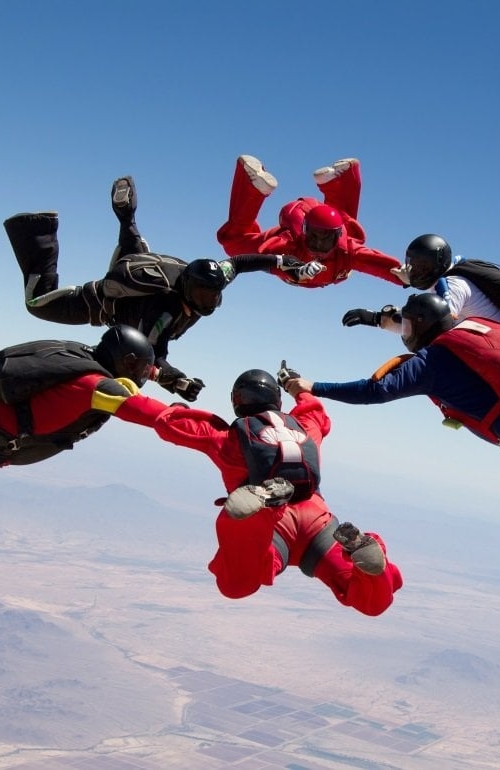 Parachutisten in een cirkel