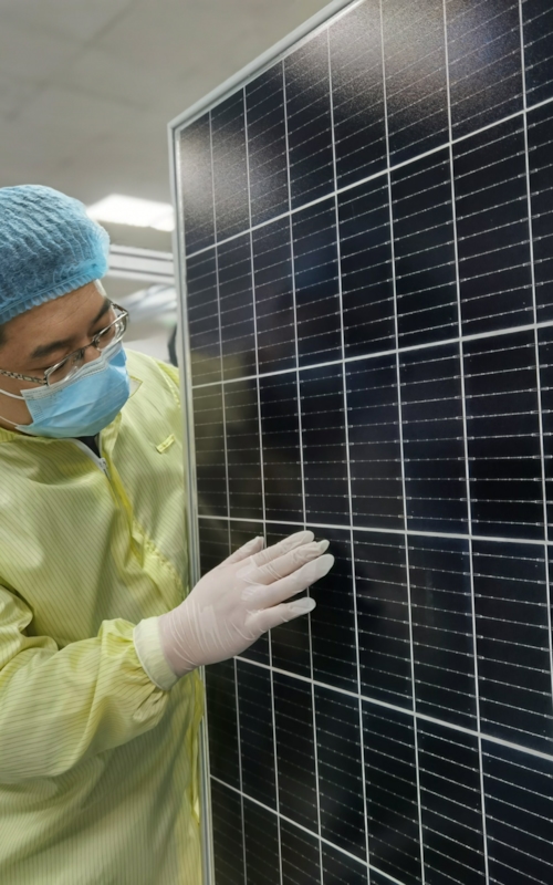 pre-shipment inspection of a solar panel