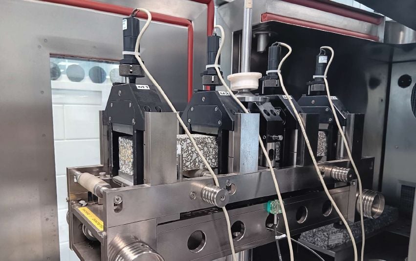 Kiwa KOAC ringonderzoek 4-puntsbuigproef.jpg