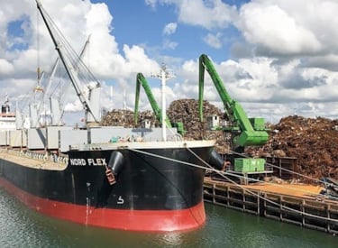 Schip in de Rotterdamse haven