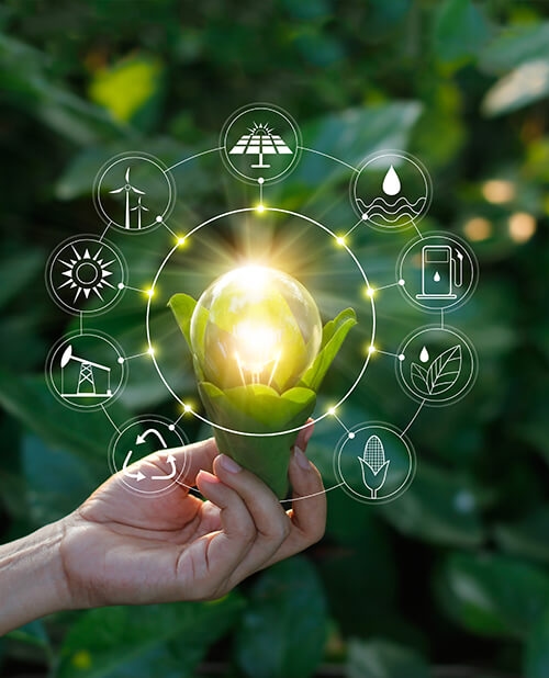 Lichtbol met energietransitie iconen er omheen