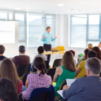 A class that listens to the teacher