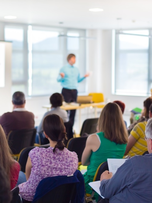 A class that listens to the teacher