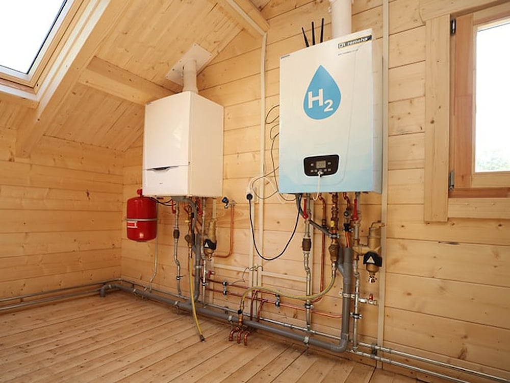 Gas and hydrogen central heating