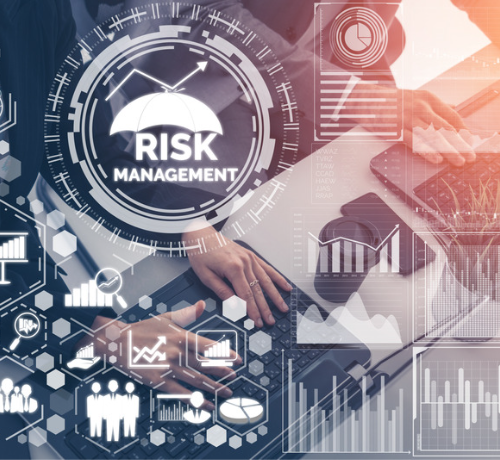 Illustration med olika symboler för att illustrera olika delar i en riskbedömning.