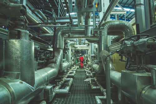 Industrianläggningar behöver regelbundna rörledningskontroller genomföras utan driftstörningar eller driftstopp.  Det kan göras med modern teknik av besiktningsingenjörer.